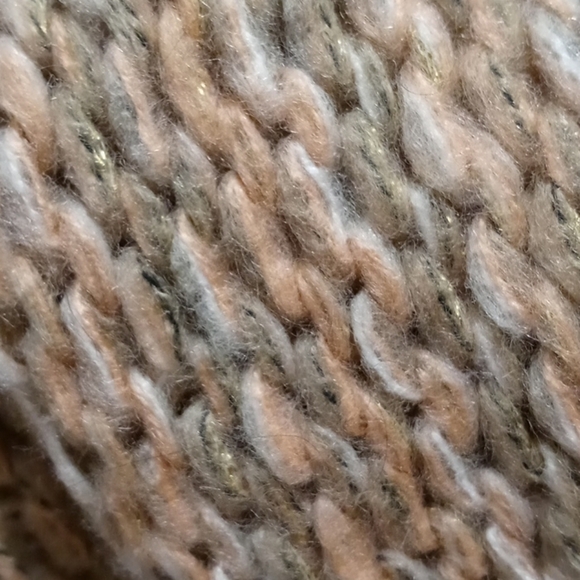 Chunky loose knit cowl neck sweater medium - Picture 5 of 9